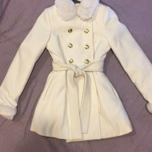 Jessica Simpson white coat BEAUTIFUL